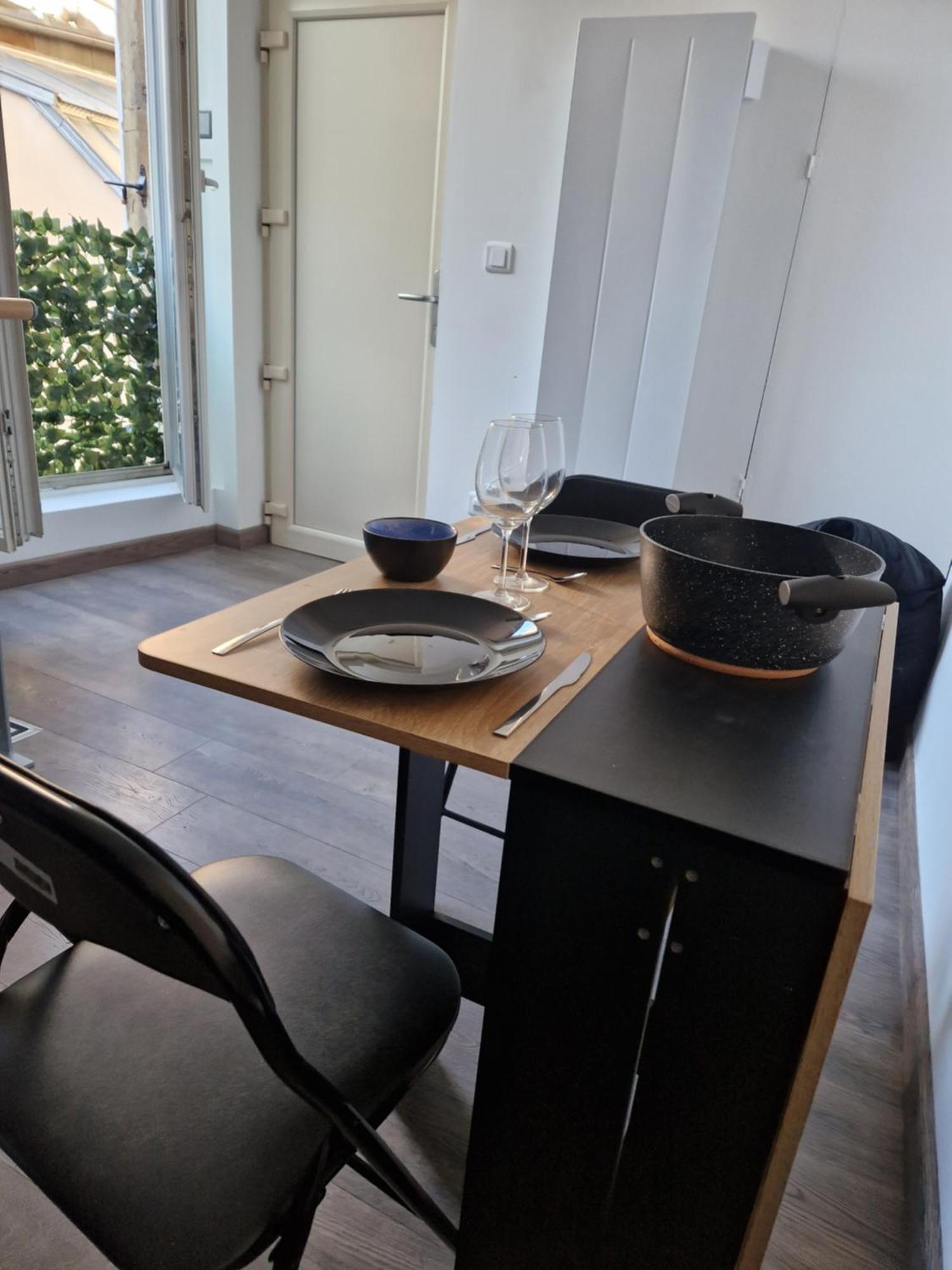 Les Appartements De Romain Et Julien Дижон Экстерьер фото