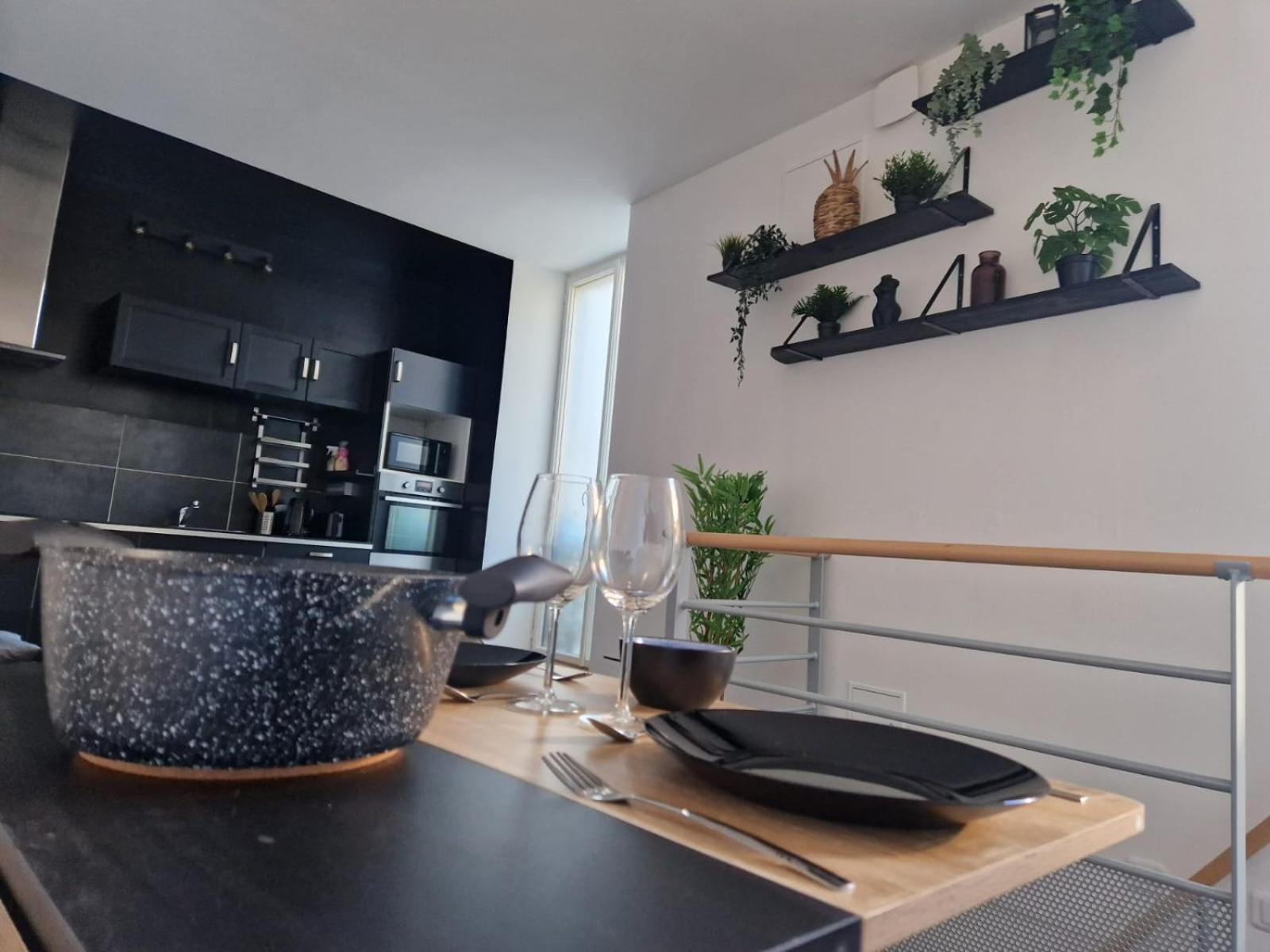Les Appartements De Romain Et Julien Дижон Экстерьер фото